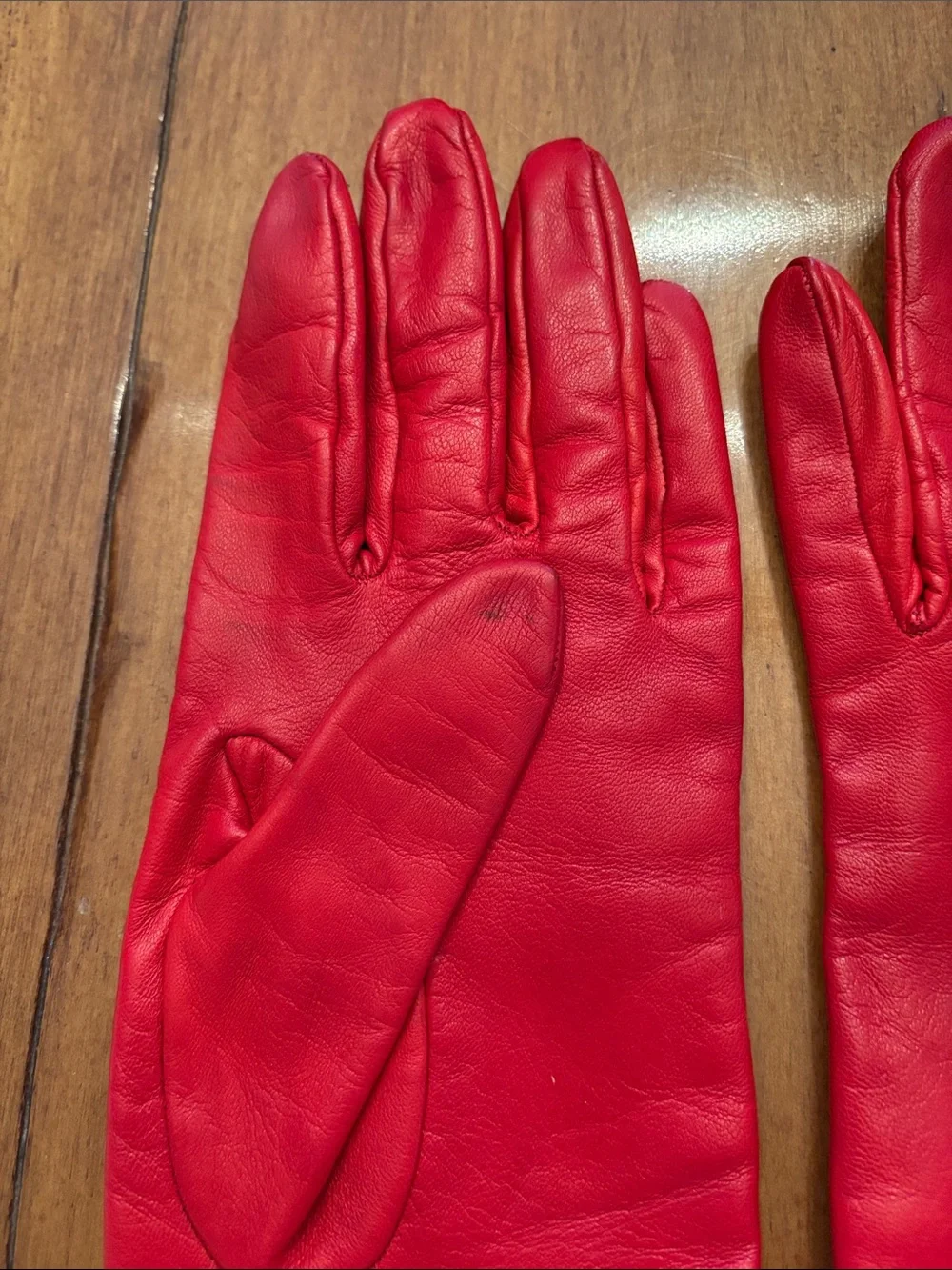 Madova Red Leather silk lined Women's Gloves
